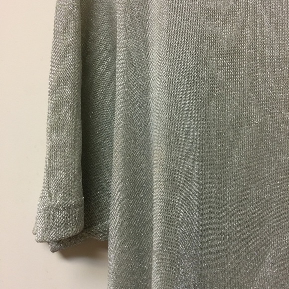 Silver Metallic Shimmer Top - Picture 3 of 6